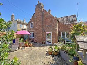 Side- click for photo gallery